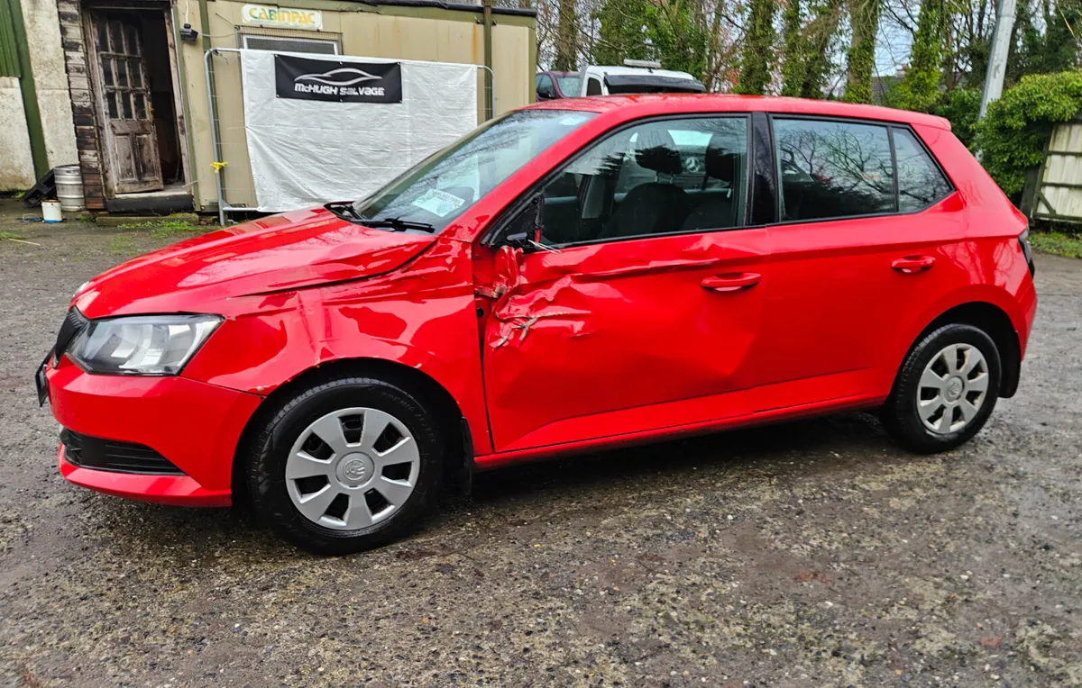 Skoda fabia 2017 1ltr petrol 114km - Image 4