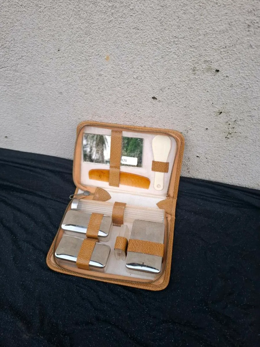 Vintage travel box postage possible