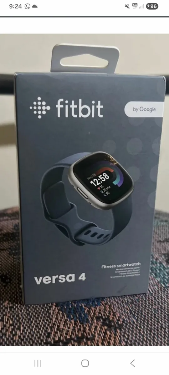 Fitbit versa 4