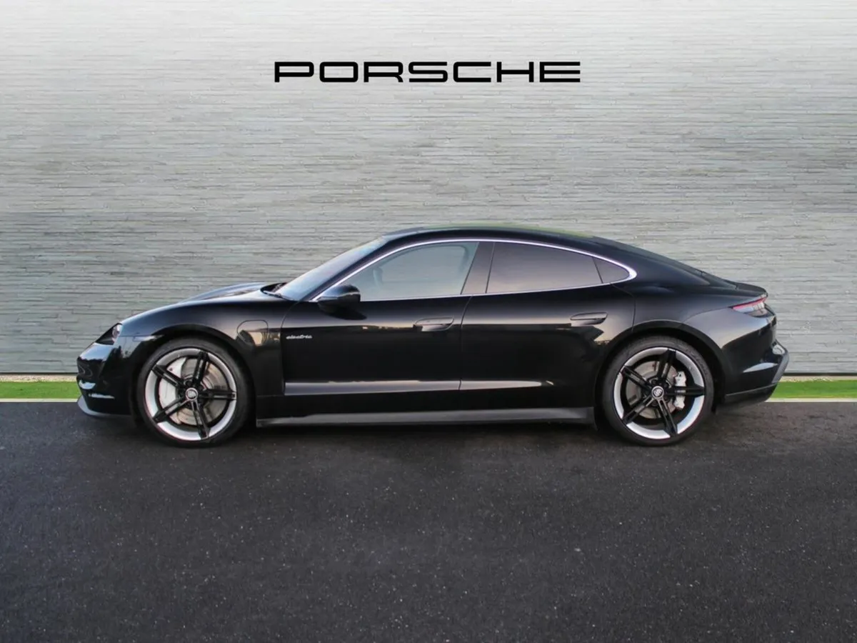 Porsche Taycan 4S - Image 4