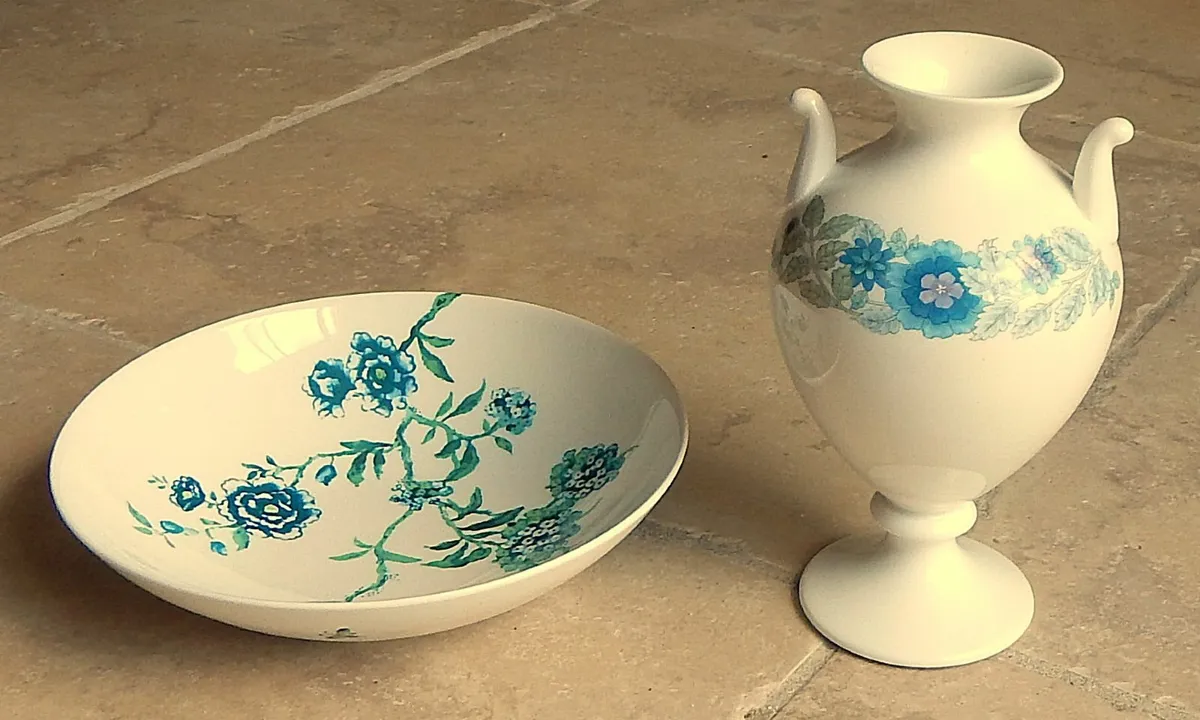 Wedgwood Clementine Vase & Jasper Conran Dish - Image 1