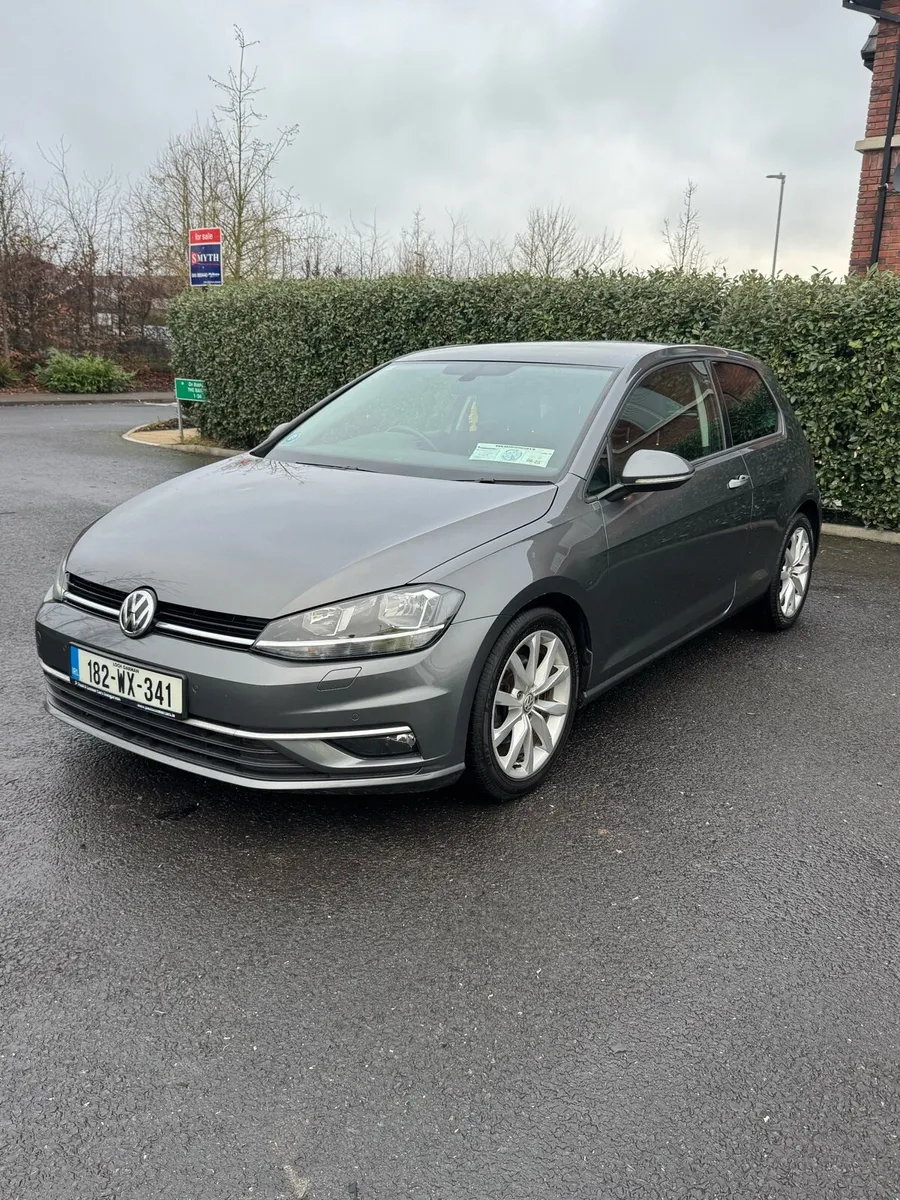 Volkswagen Golf 1.6TDI *Digital Dash*low mileage* - Image 3