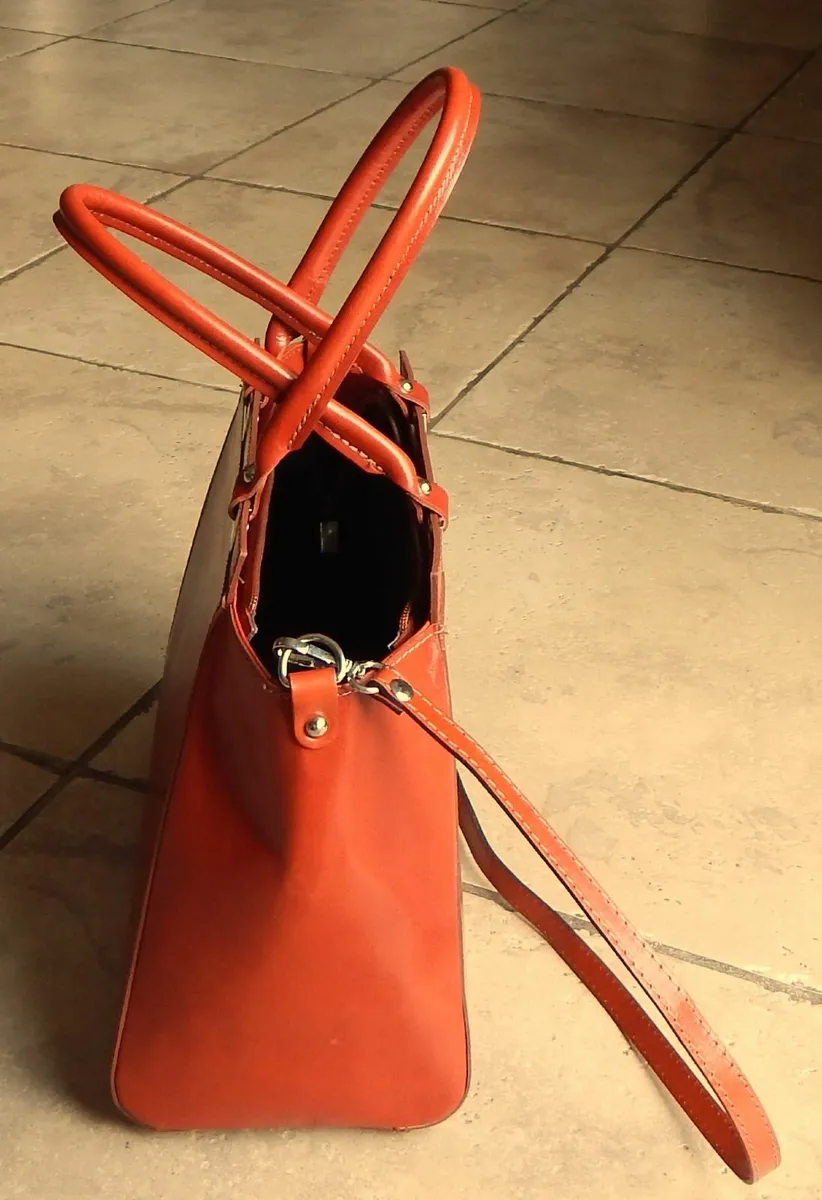 Genuine Italian Leather Handbag - Image 3