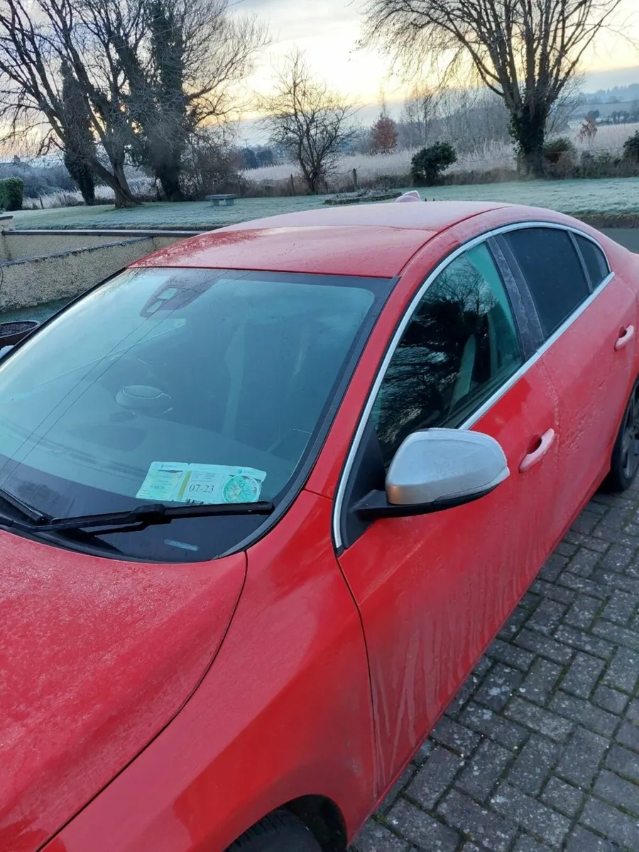 Volvo S60 2012 - Image 2