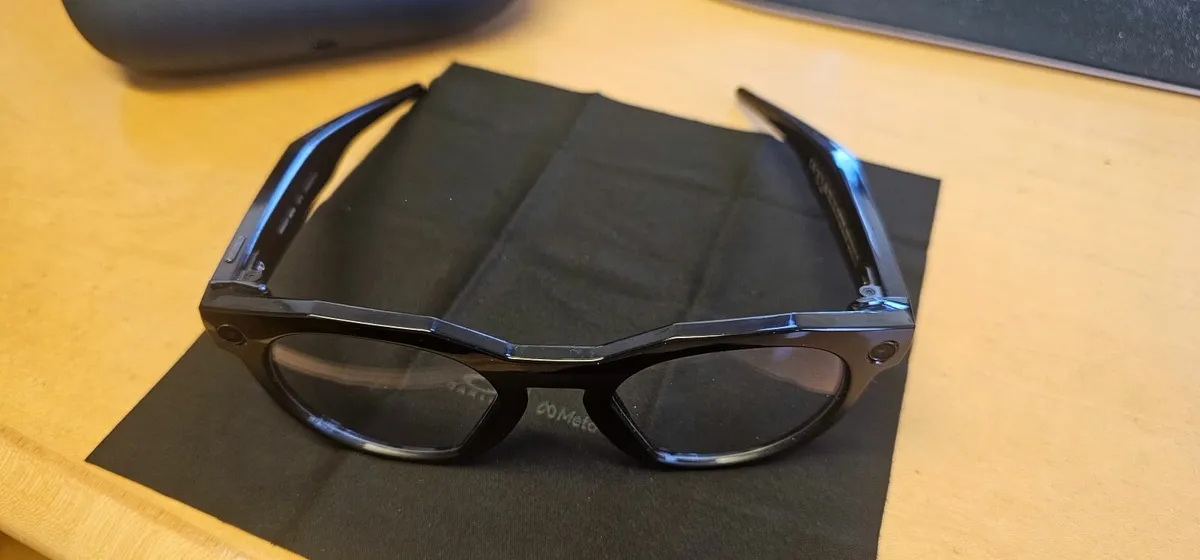 AI Glasses - Image 4