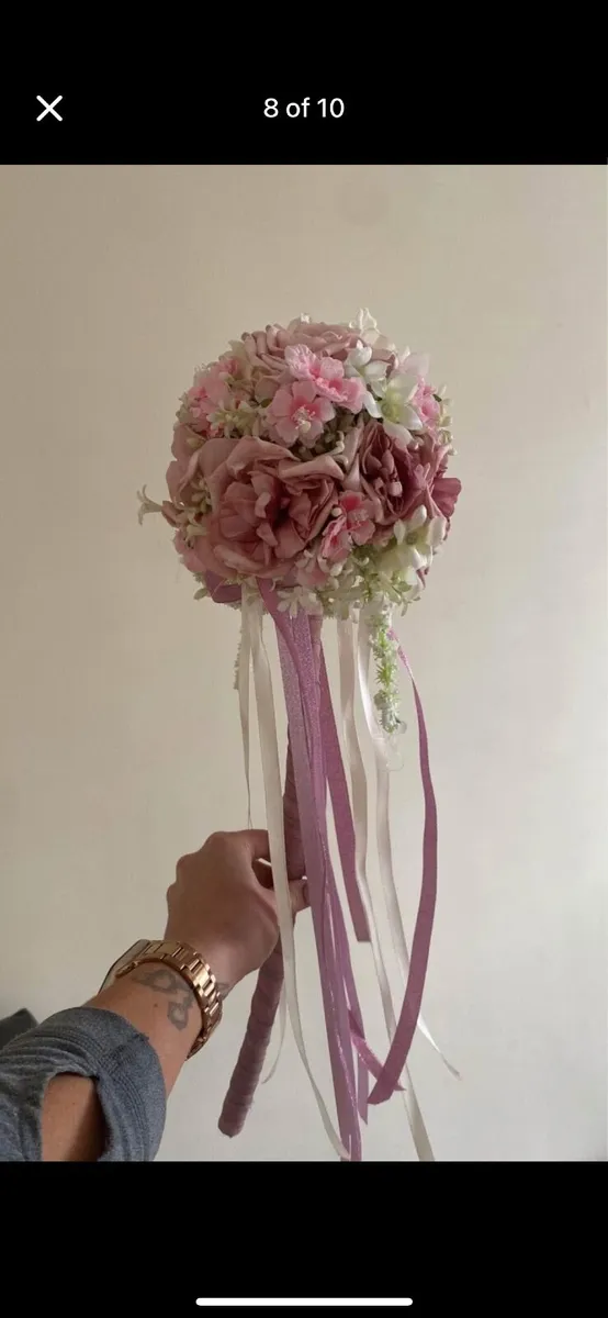 Wedding flowers - Image 4