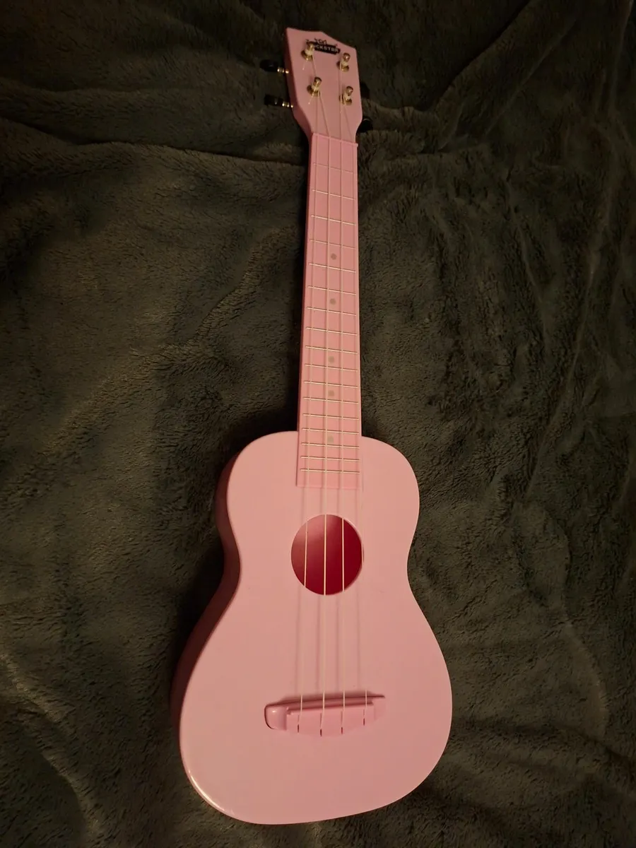 Kids ukelele - Image 1