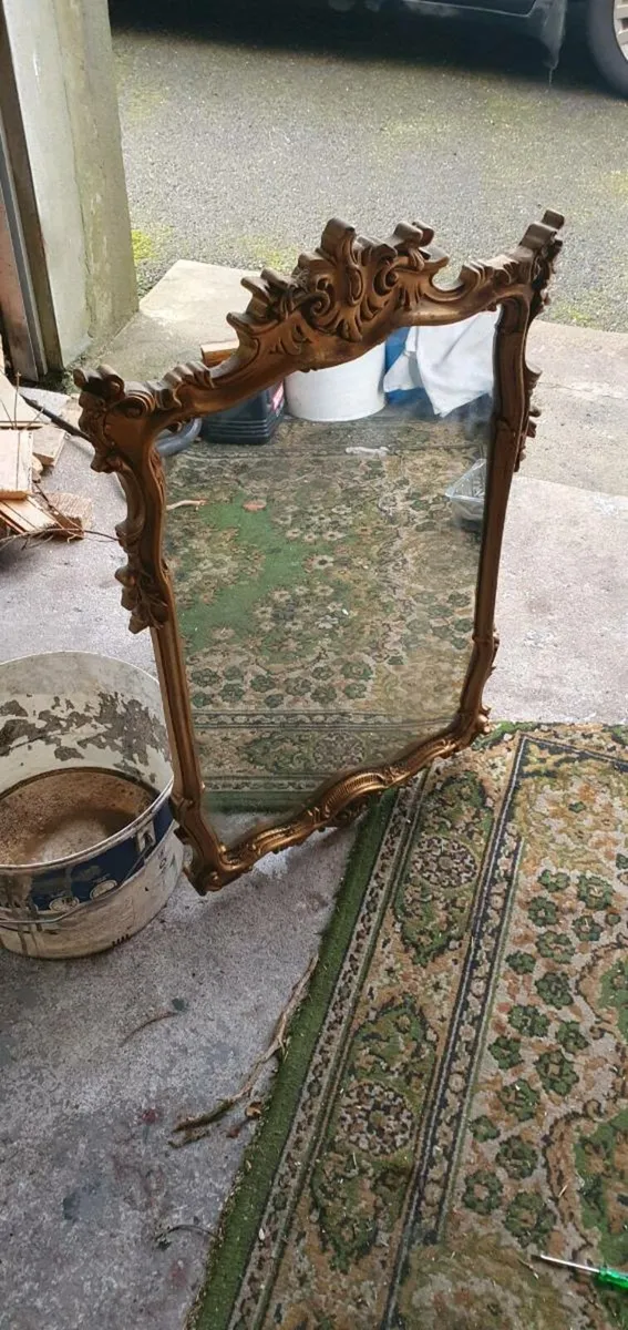 Toys Hall Stand sheds - Image 1