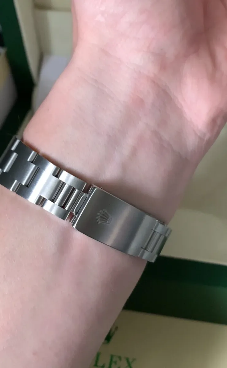 Rolex Oyster Perpetual Date ref. 1500 - Image 2