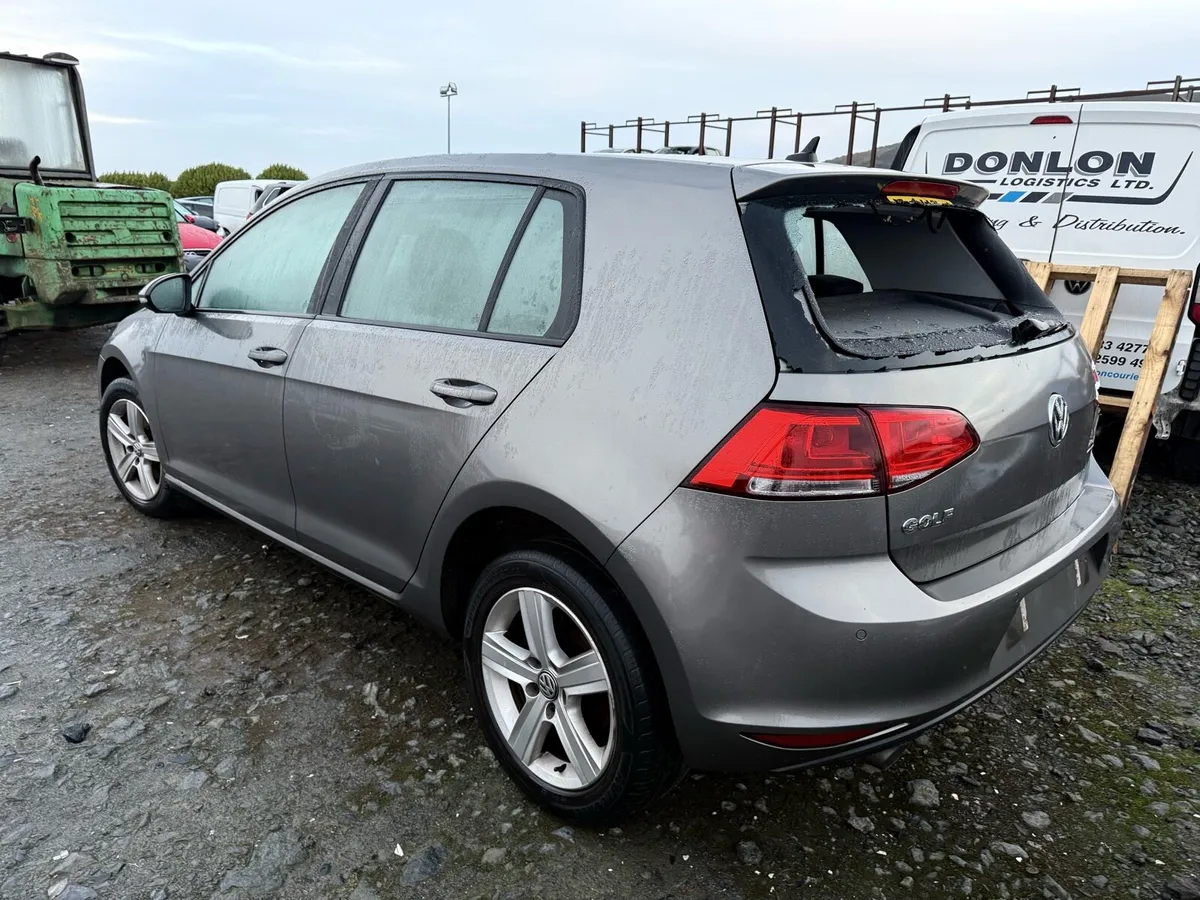 2016 VW Golf for parts only - Image 1