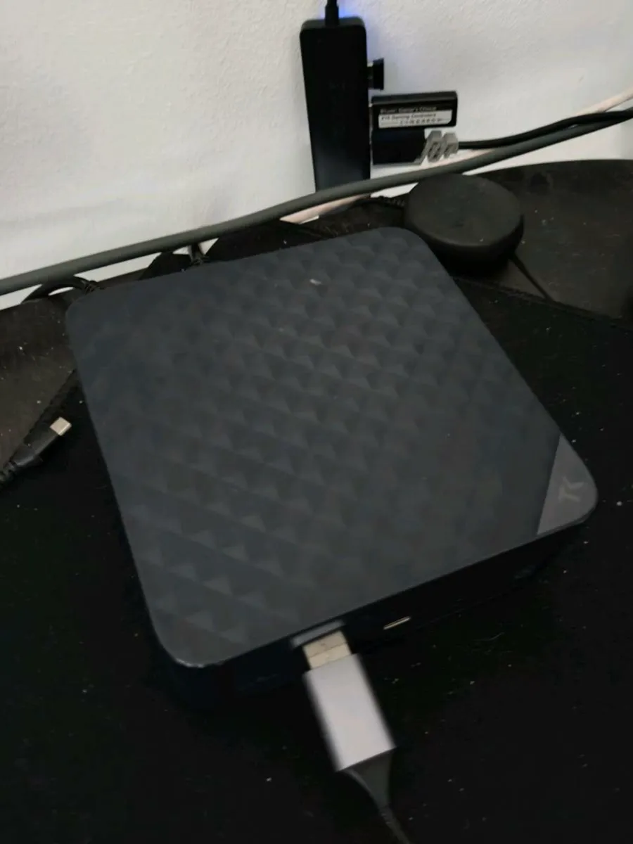 AMD mini PC (Steam Box) - Image 1