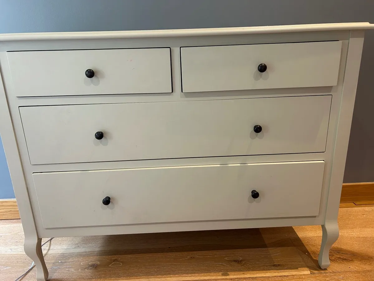 Chest of drawers - Image 1