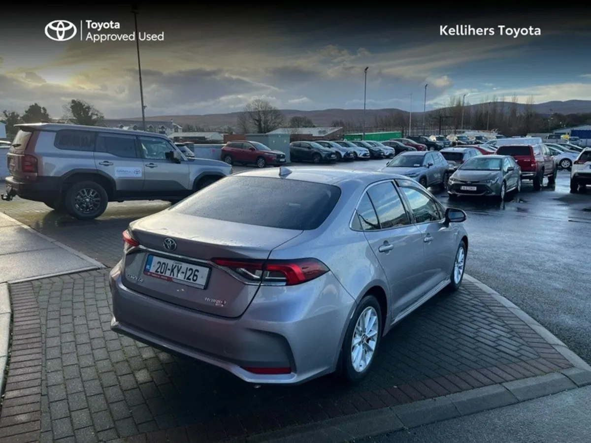Toyota Corolla HYBRID ELECTRIC LUNA - Image 2