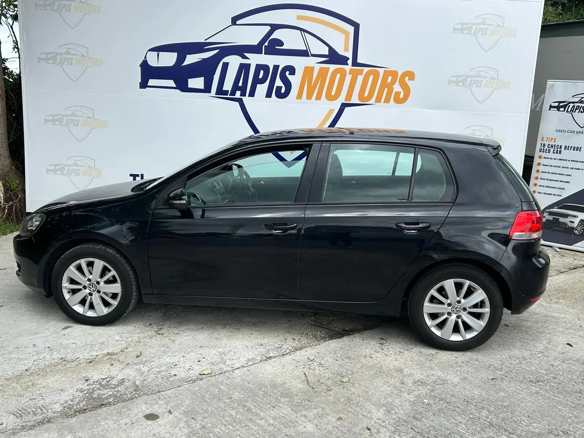 Volkswagen Golf 2011 1.6Tdi low miles - Image 4