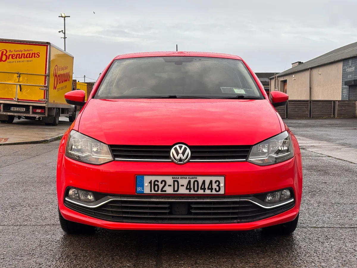 2016 Volkswagen Polo *AUTO*LEATHER HEATED SEATS - Image 2