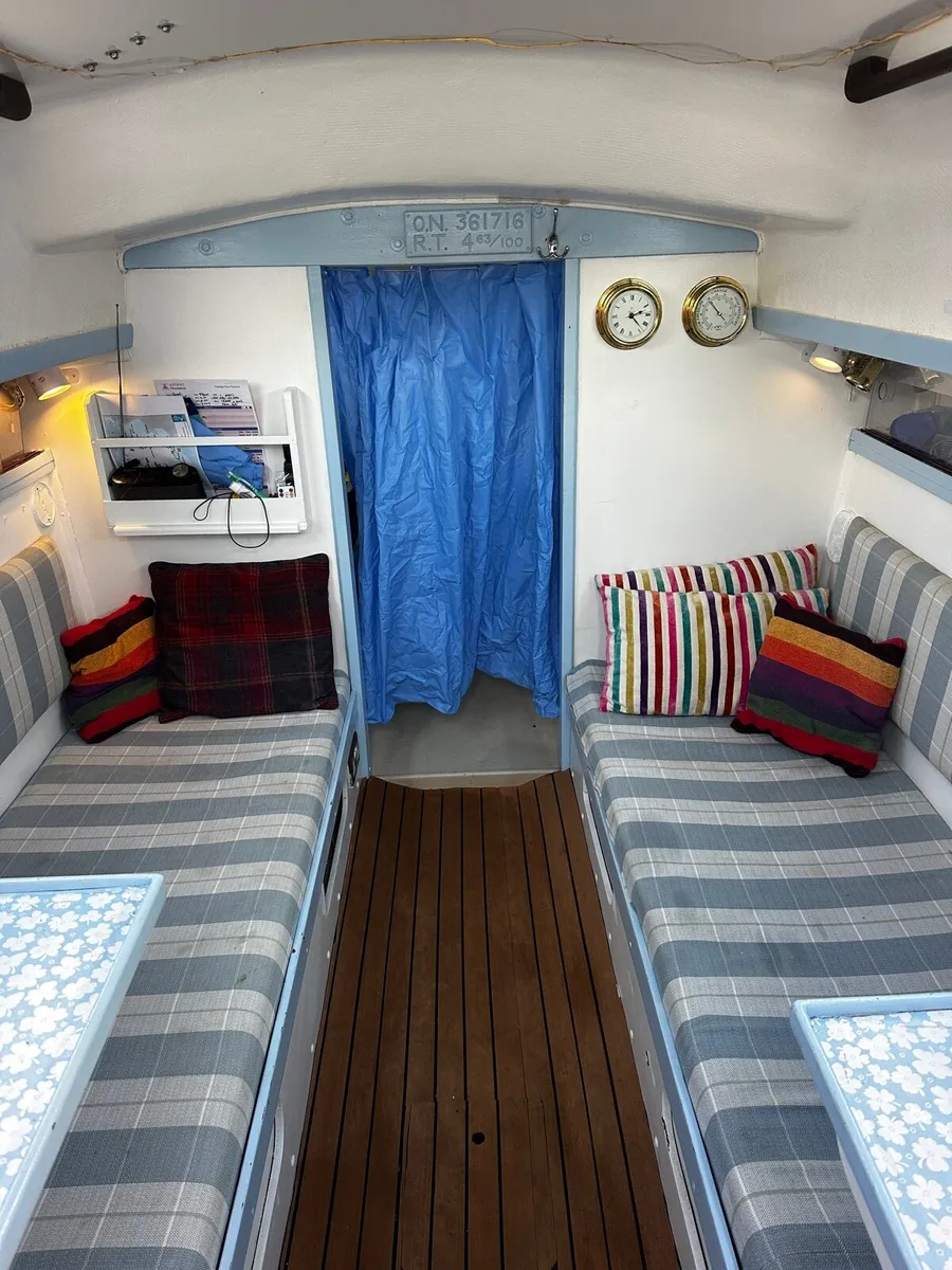 Albin vega 27 sailboat - Image 3