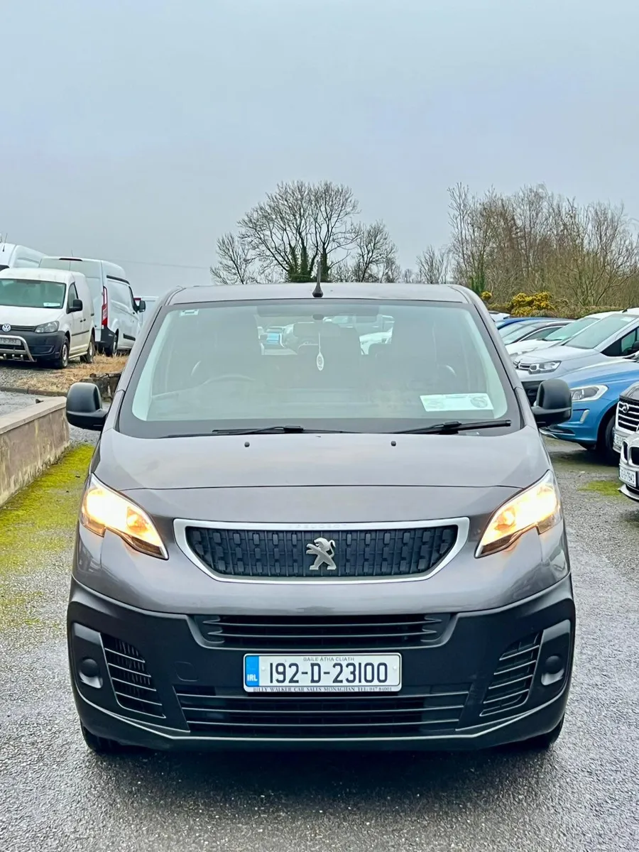 Peugeot Expert 2019 Combi 9 seater - Image 2