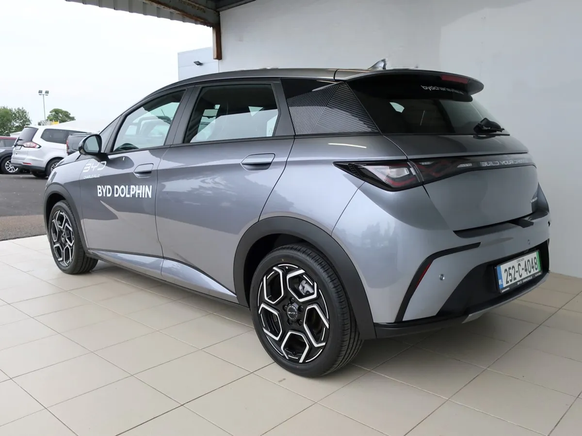 2025 BYD DOLPHIN COMFORT - Image 3