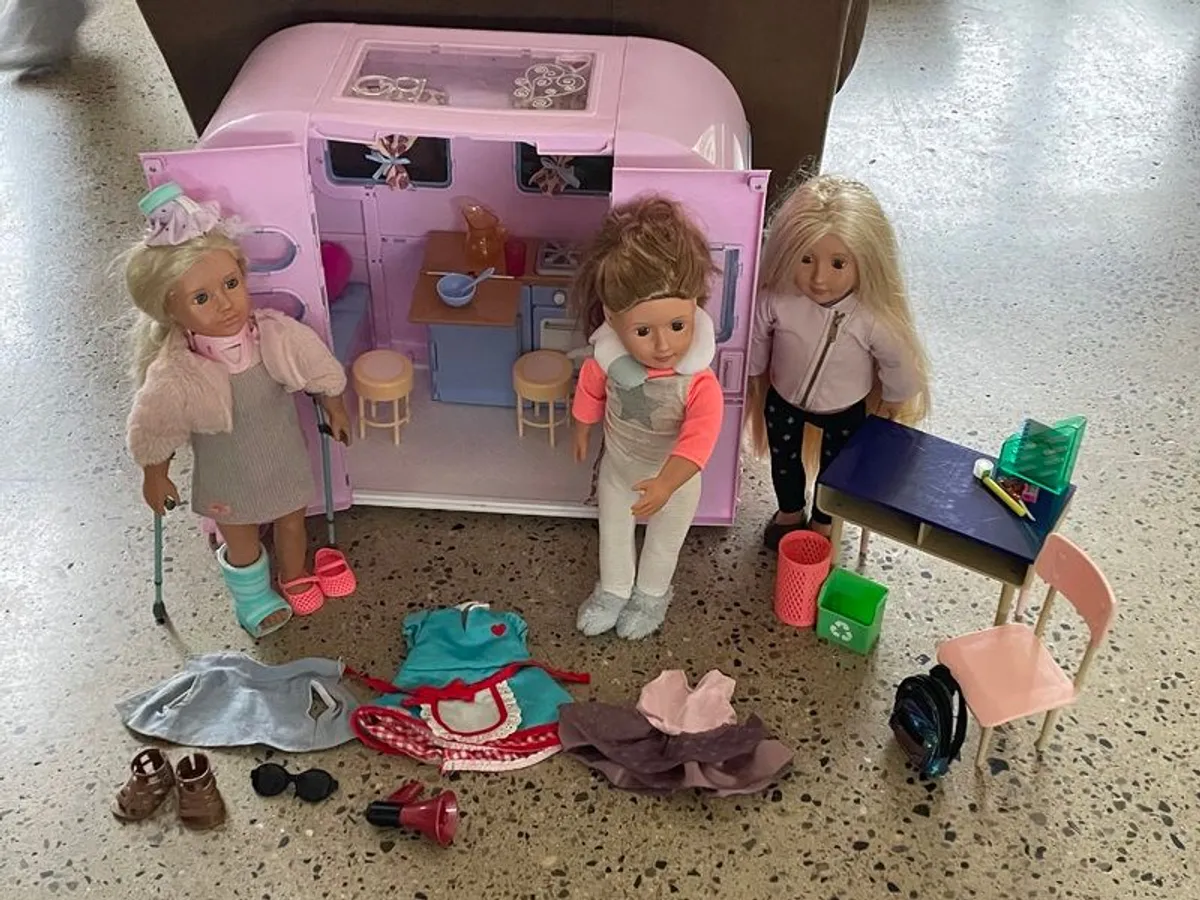 Our Generation Caravan, Dolls & Accessories - Image 1