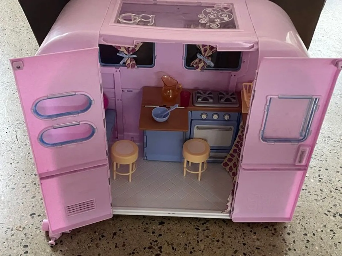 Our Generation Caravan, Dolls & Accessories - Image 4