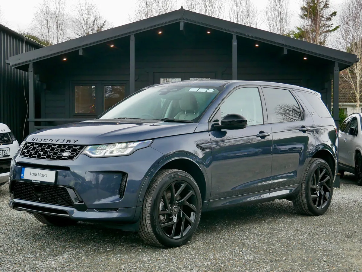 2024 Land Rover Discovery Sport P300e S - Image 3