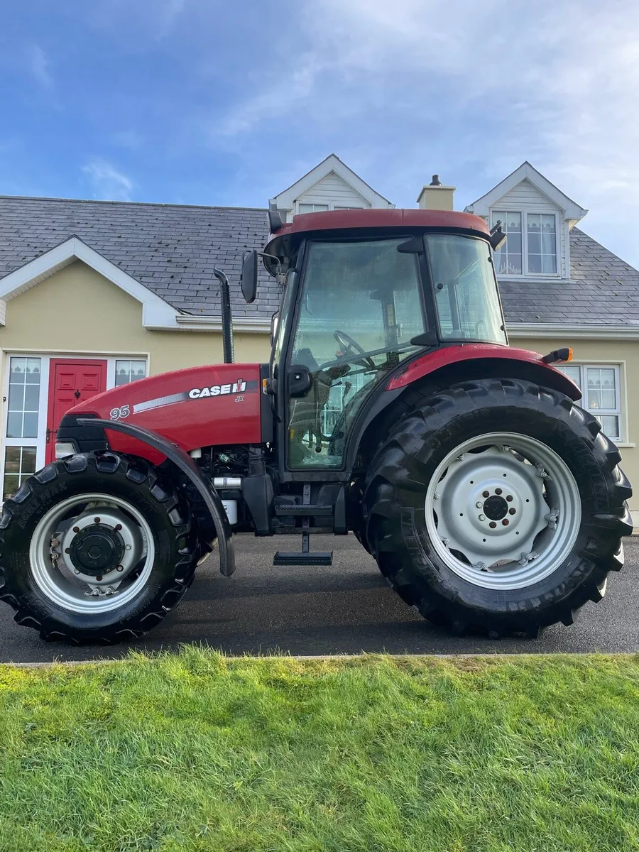 2012 Case jx95 - Image 4