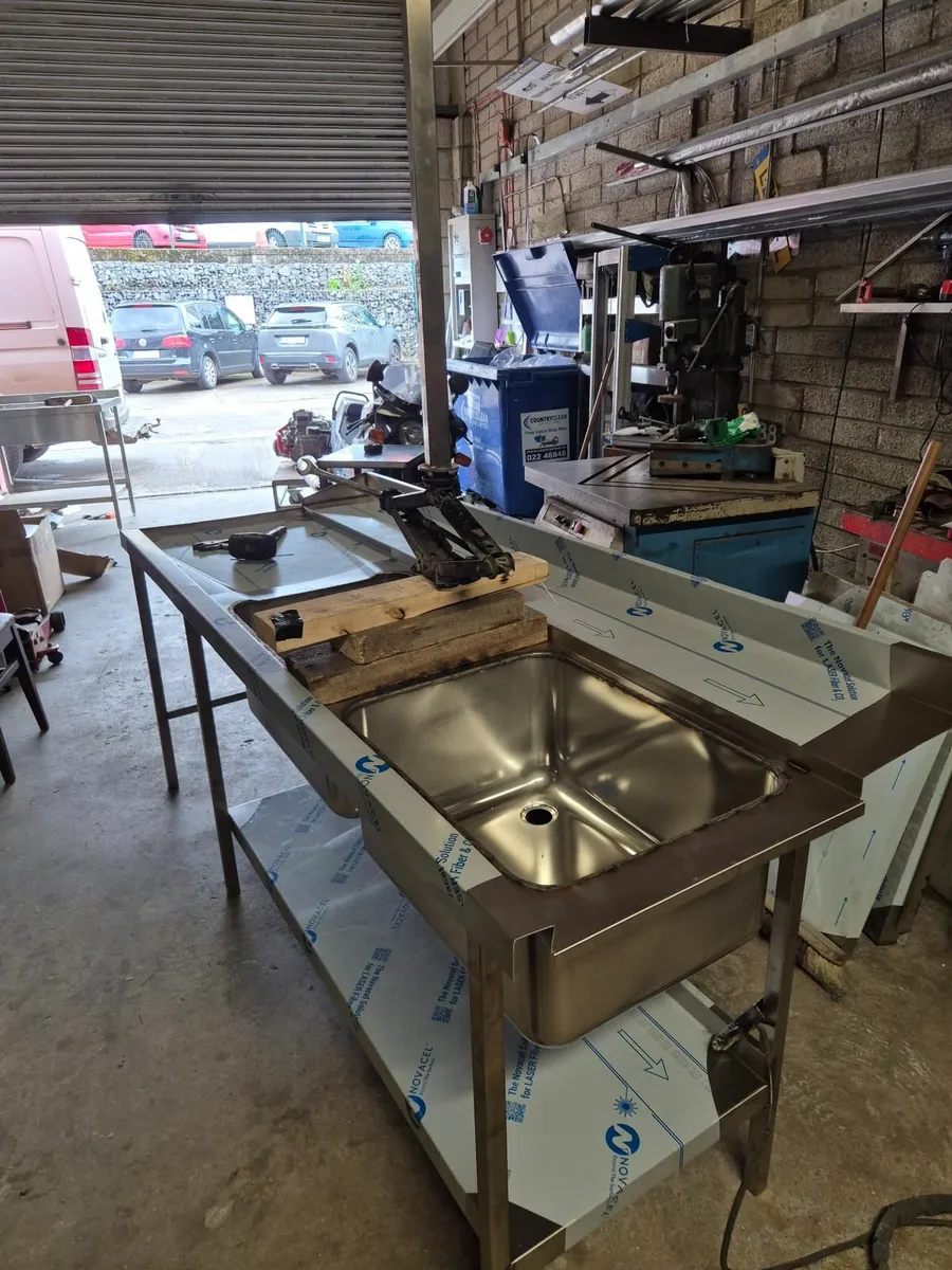 Stainless steel kitchens. Chip dumps . Tables . - Image 2