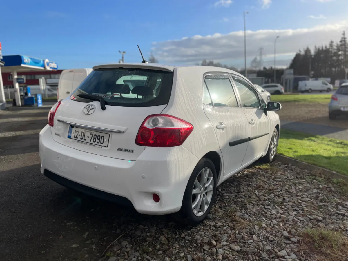 2012 Toyota Auris 1.3VVTI Sport - Image 3