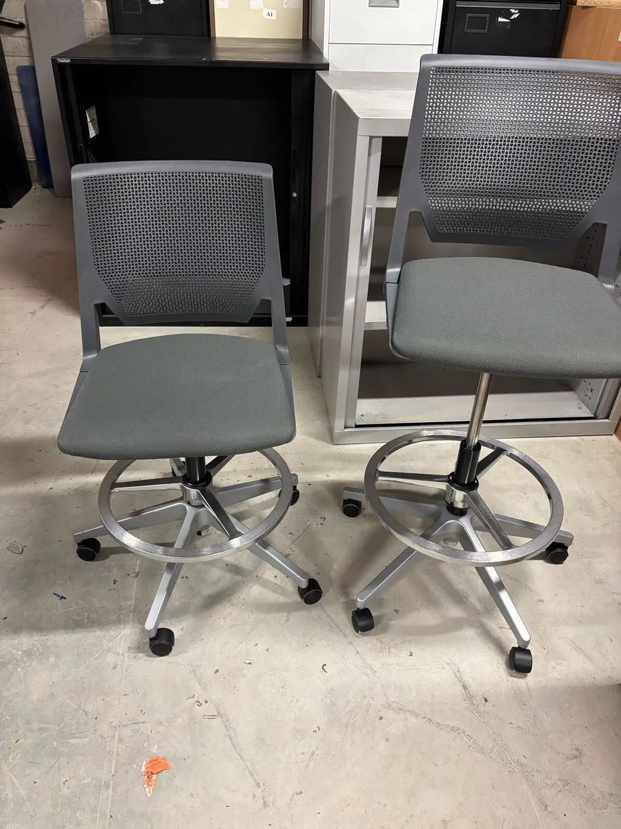 Draughtsman chair - Image 1