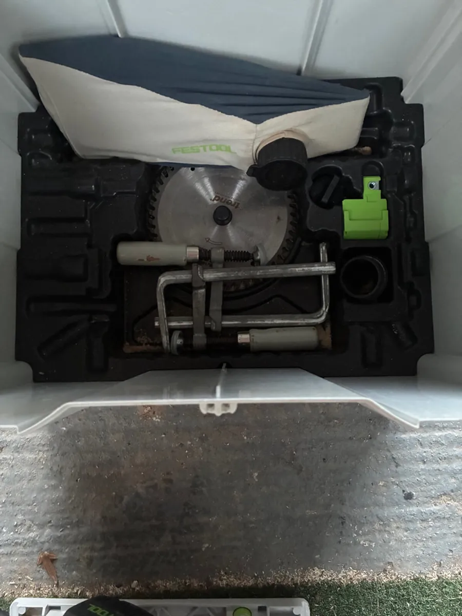 Festool track saw ts55 with tracks - Image 4