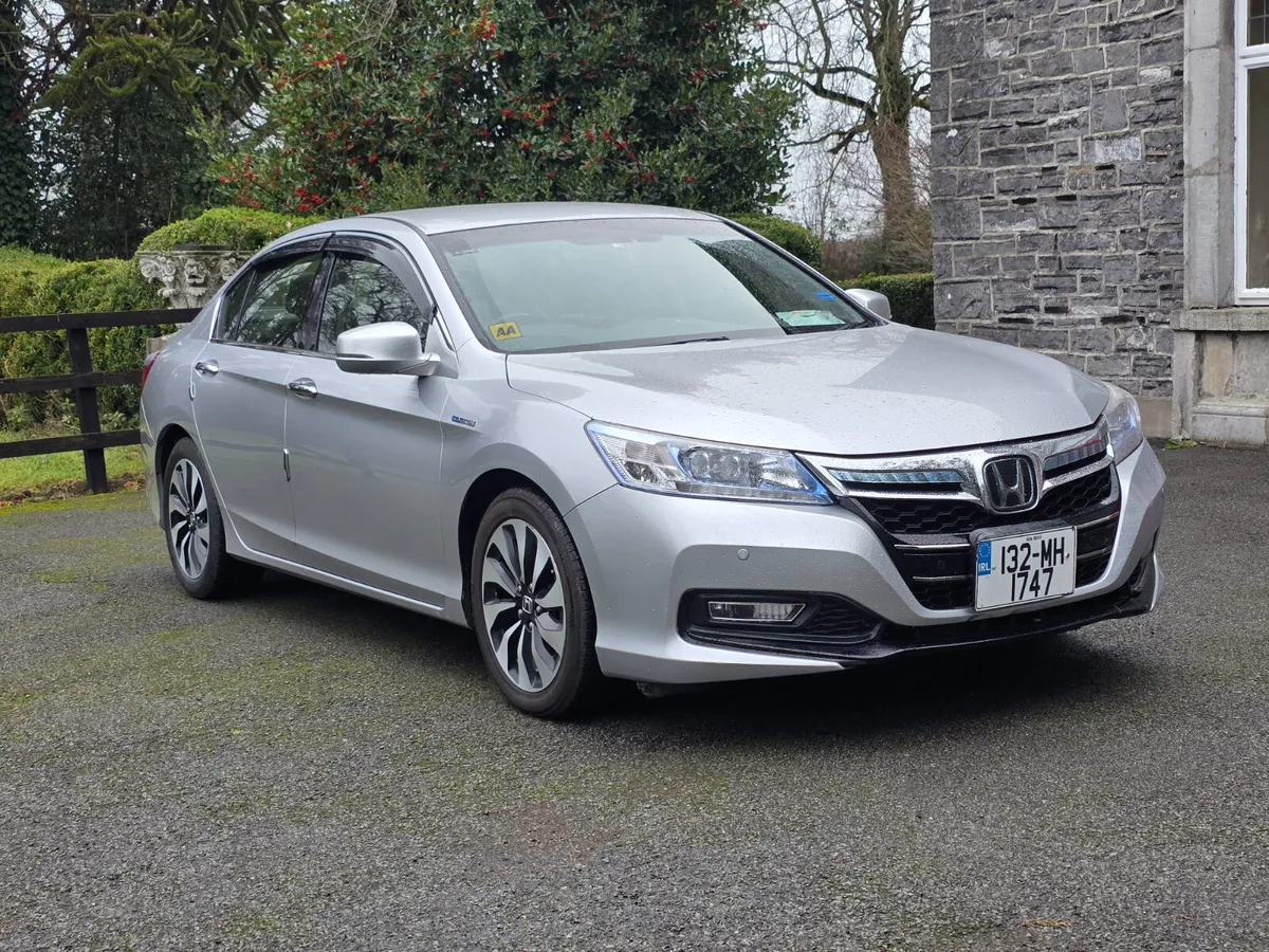 132 Honda Accord 2litre hybrid Type S - Image 1