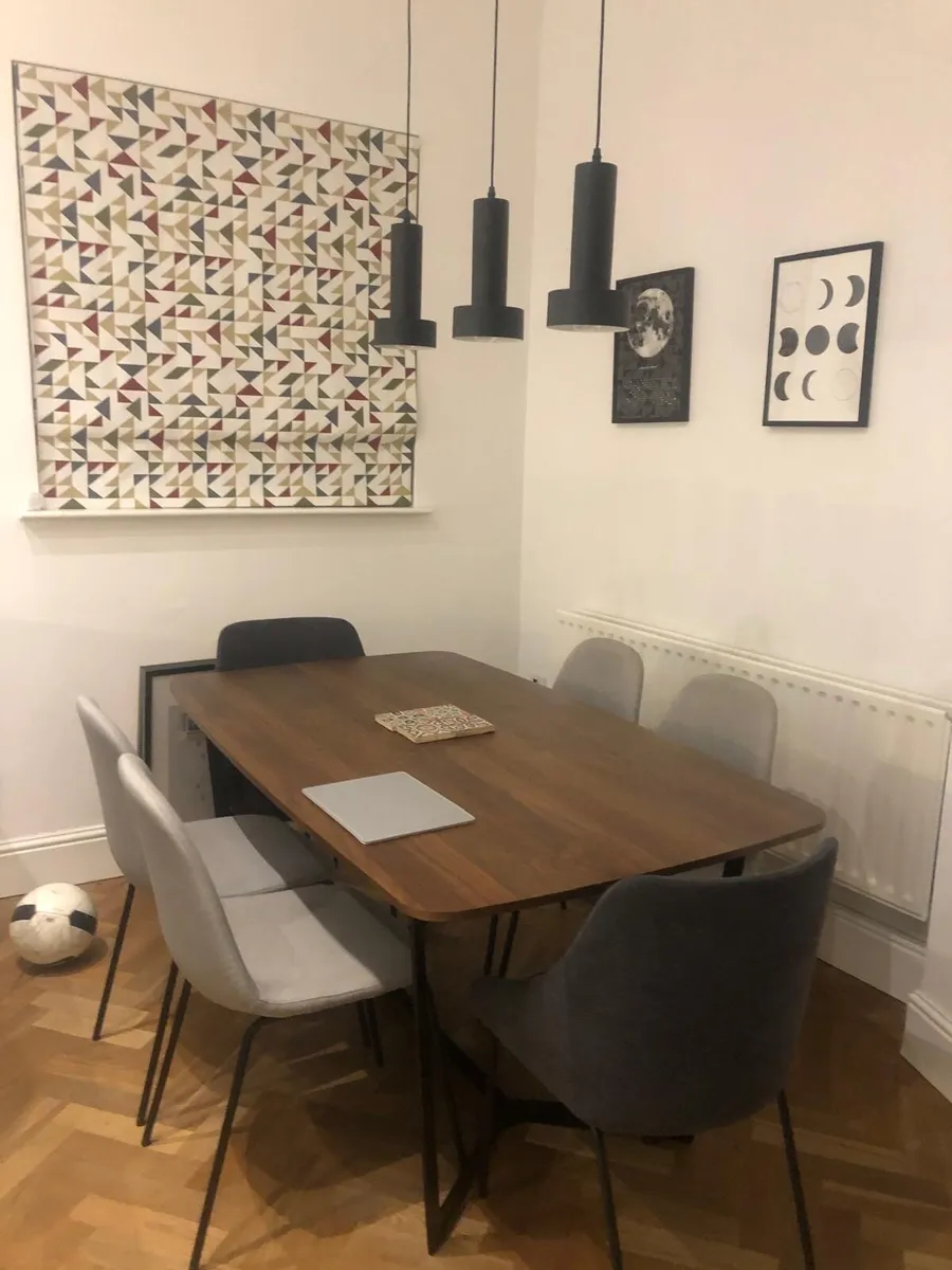 6 dining chairs - Image 1