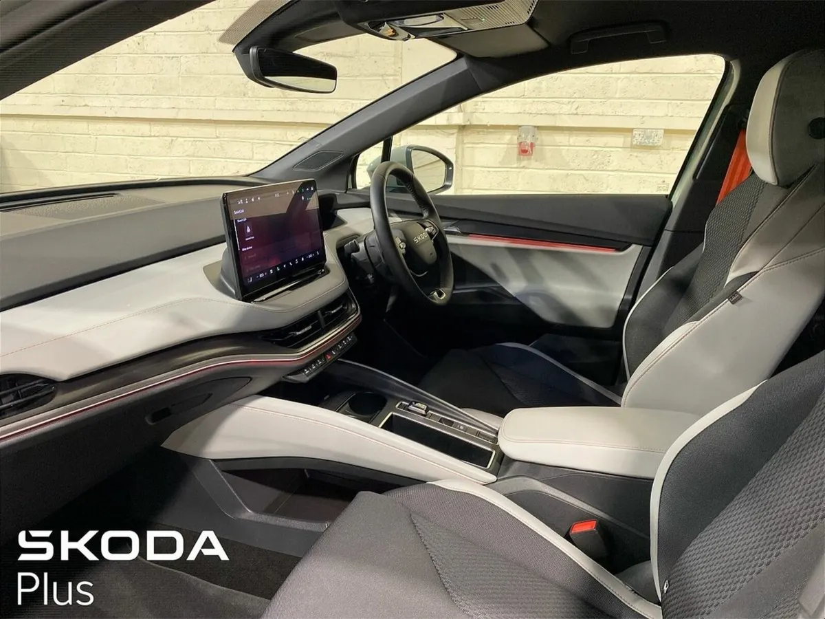 Skoda Elroq 85 Lodge - Image 4