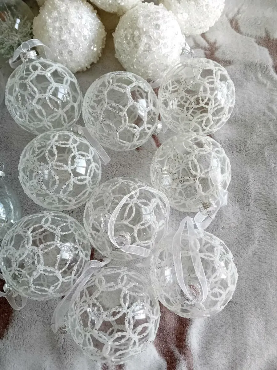 Christmas Tree Baubles x 31 Winter White Silver - Image 3