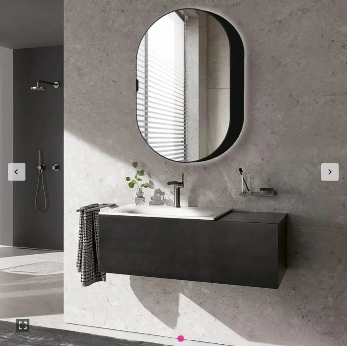 BATHROOM - Image 1
