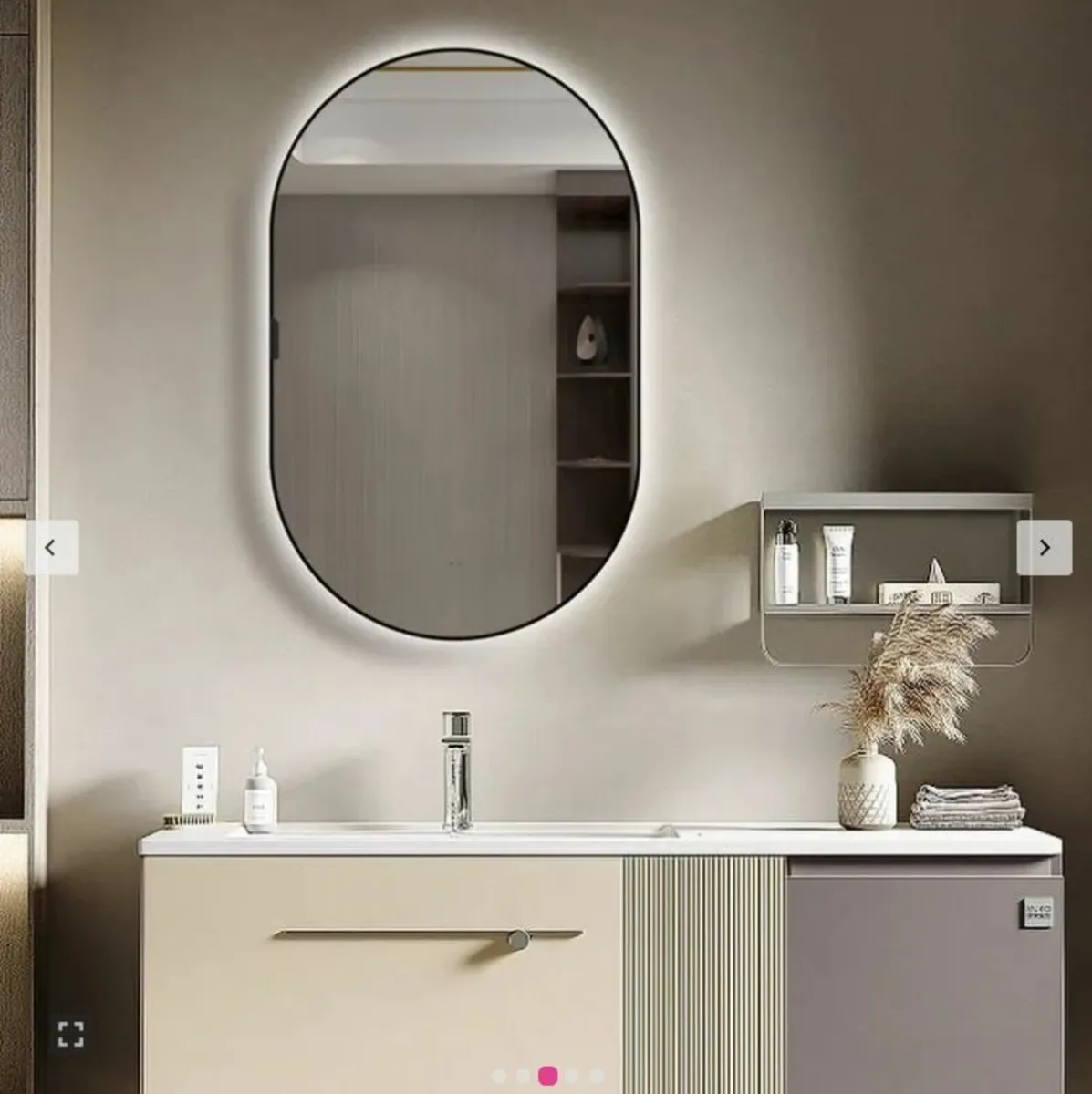 BATHROOM - Image 2