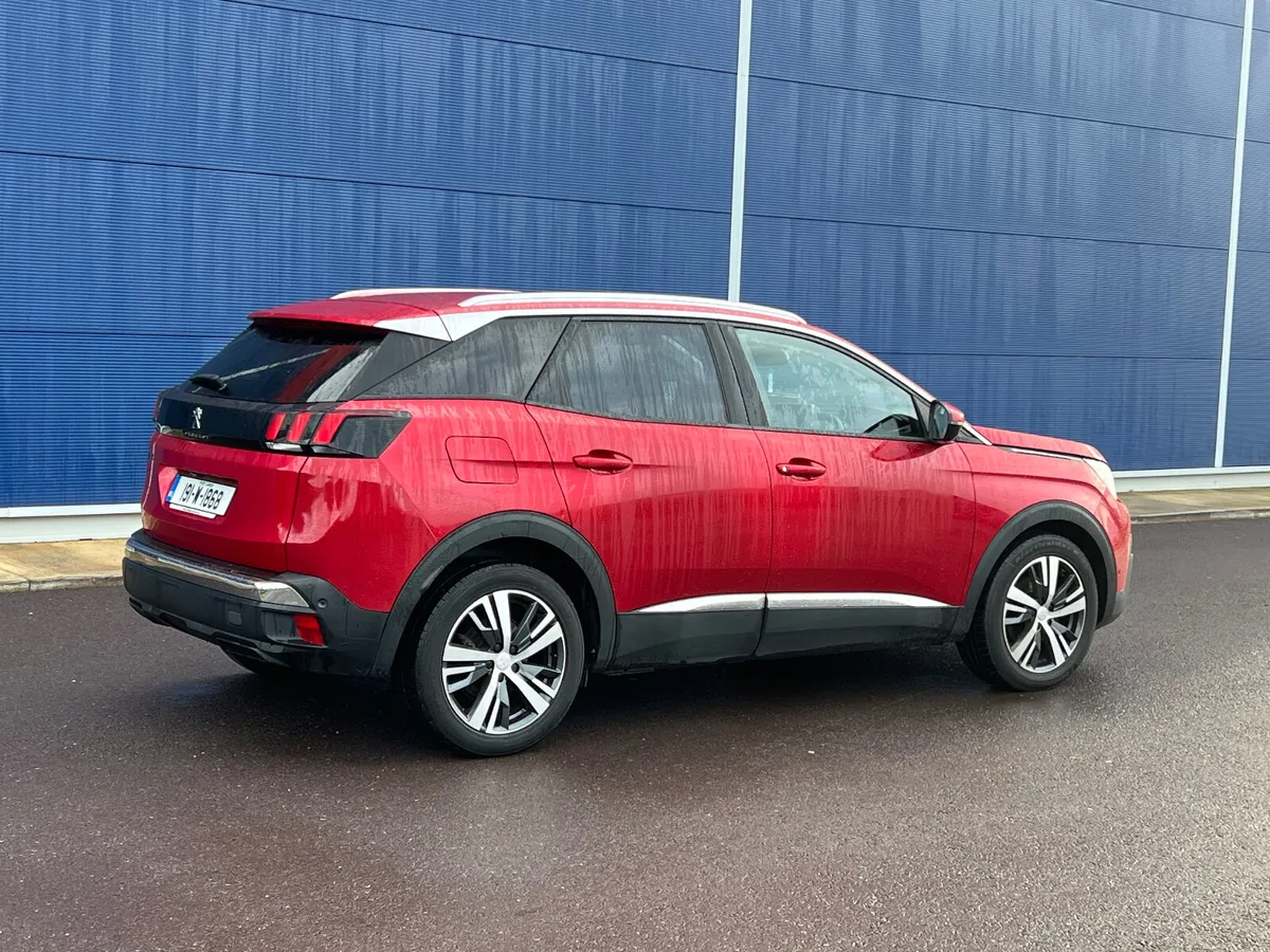 Peugeot 3008 2019 Top spec Allure model - Image 3