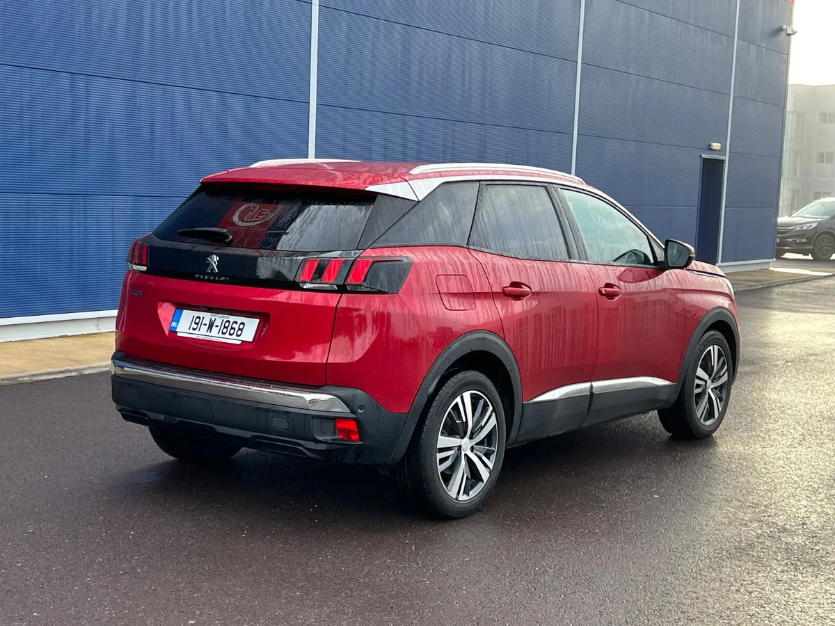 Peugeot 3008 2019 Top spec Allure model - Image 4