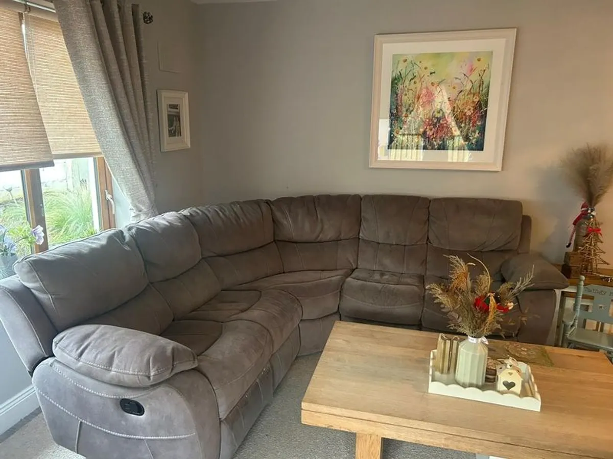 Corner Sofa - Image 1