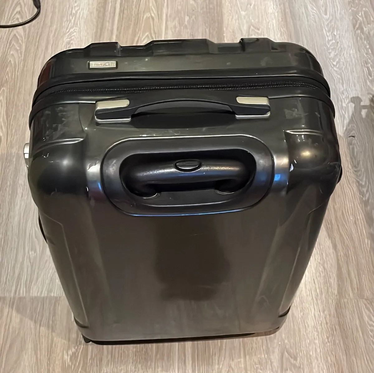 Medium 4 Wheel Suitcase - Image 1