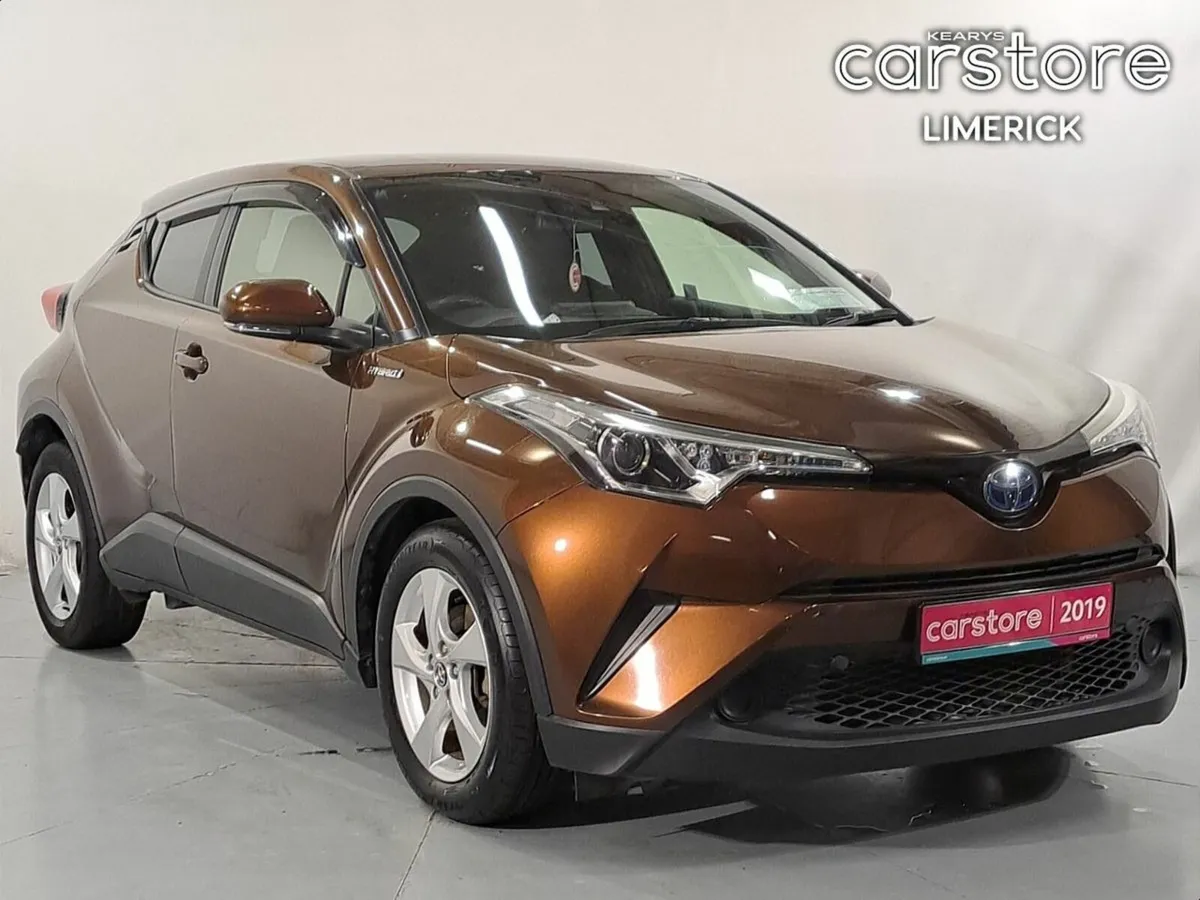 Toyota C-HR 1.8 PET HYBRID - Image 1