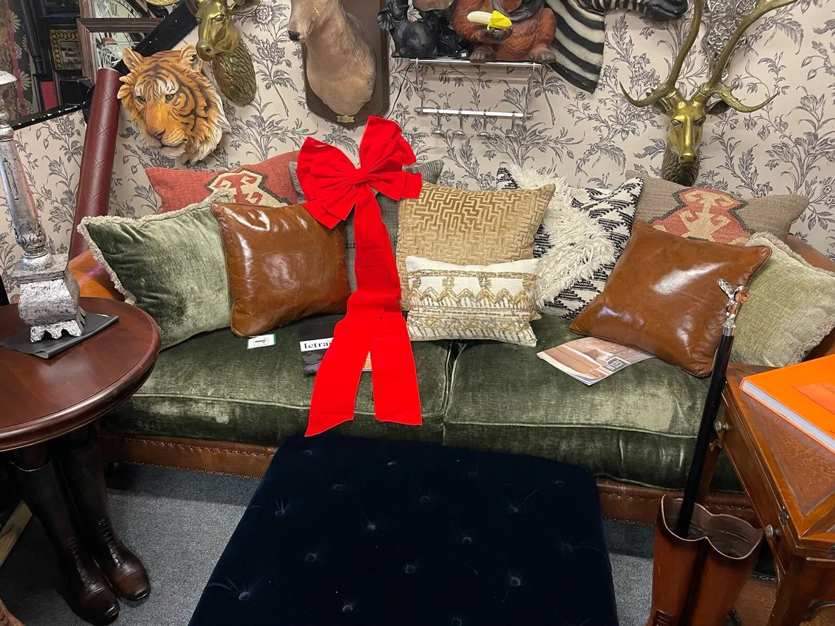 Tetrad constable grand sofa 🎄🎄🎄🎄 - Image 3