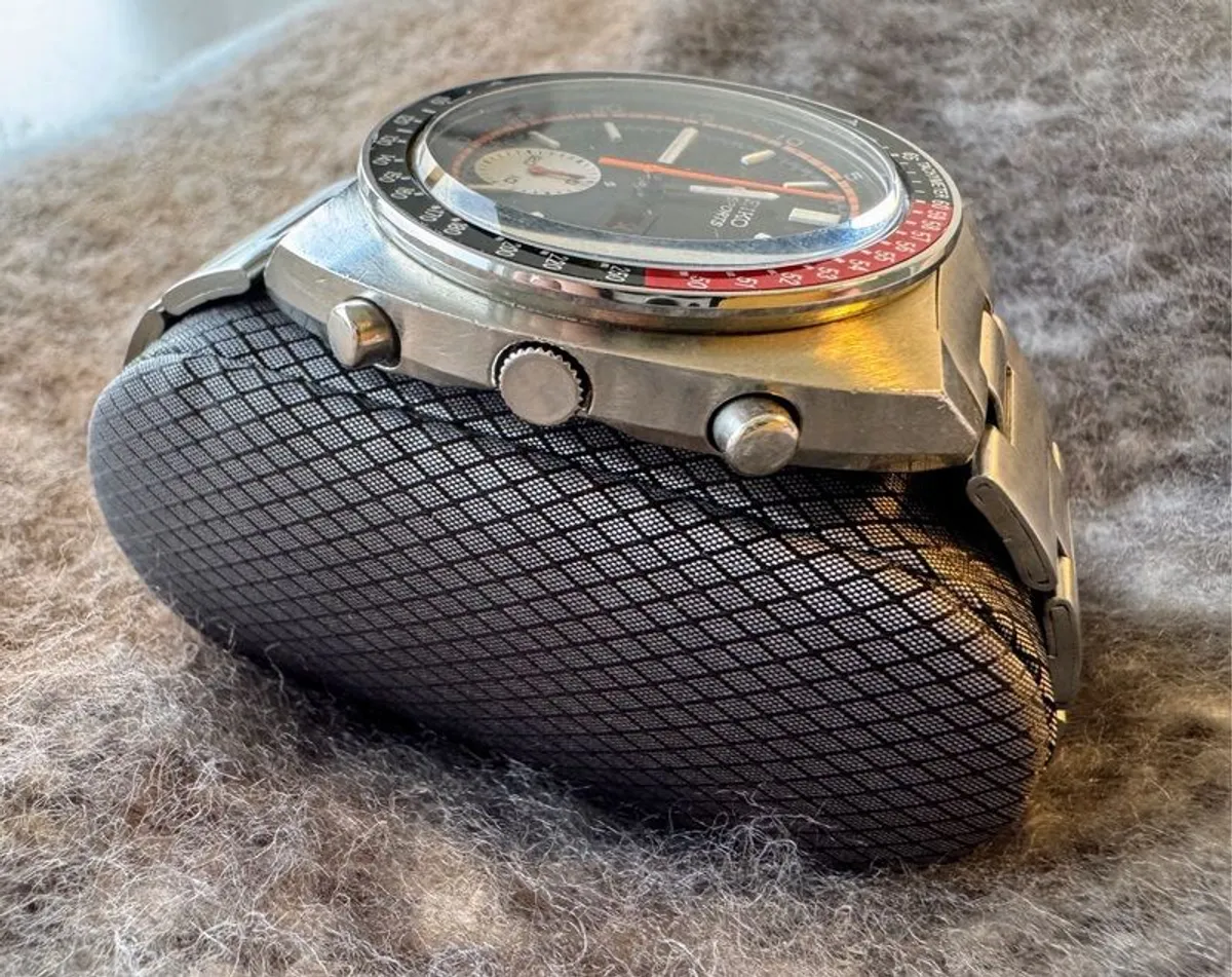 Seiko 6139-6032 "Coke" Speedtimer Chronograph (1974) - Image 2