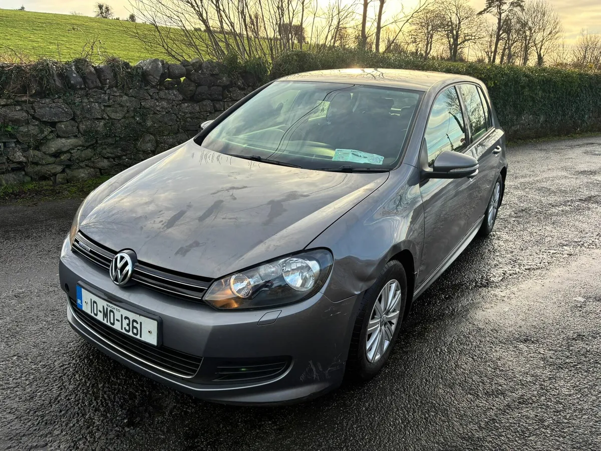 2010 Volkswagen Golf - Image 4
