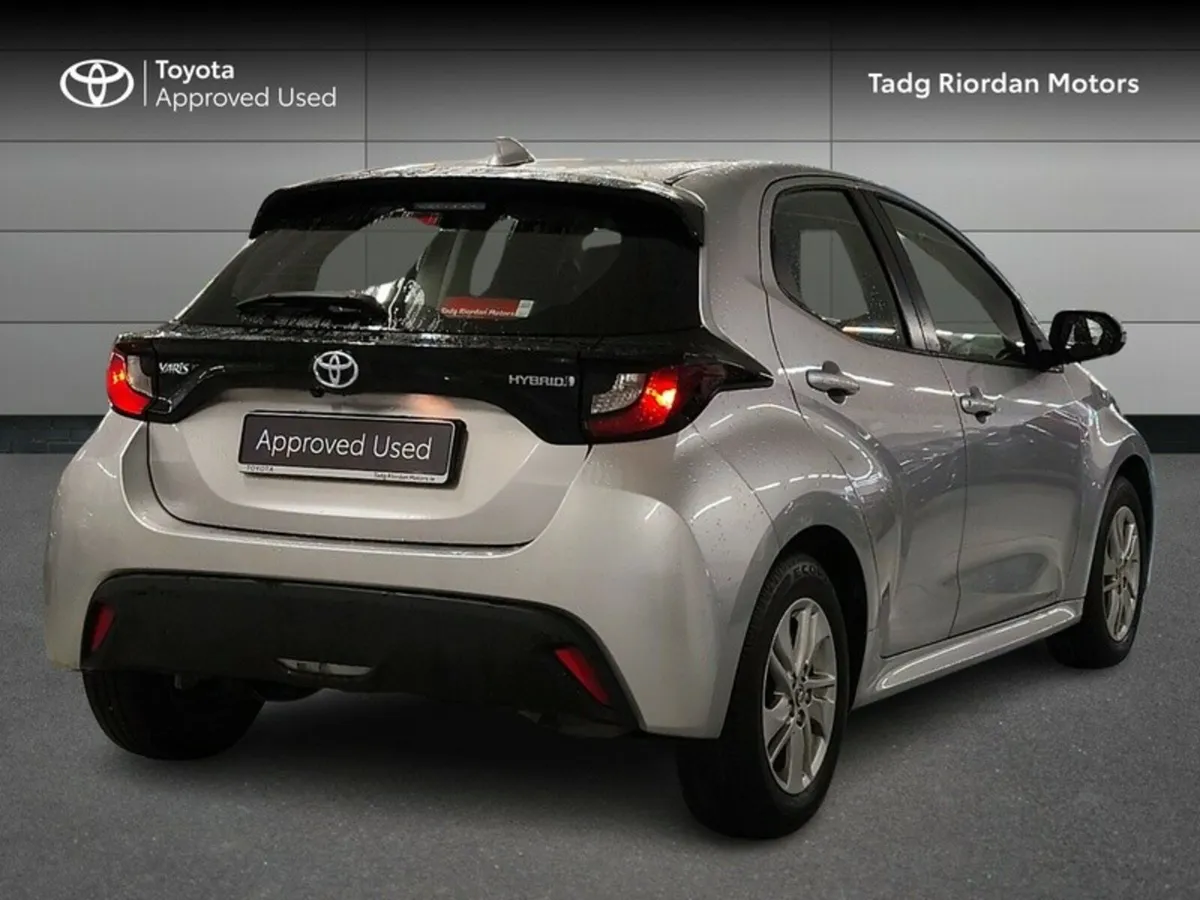 Toyota Yaris HYBRID LUNA 4DR AUTO - Image 2