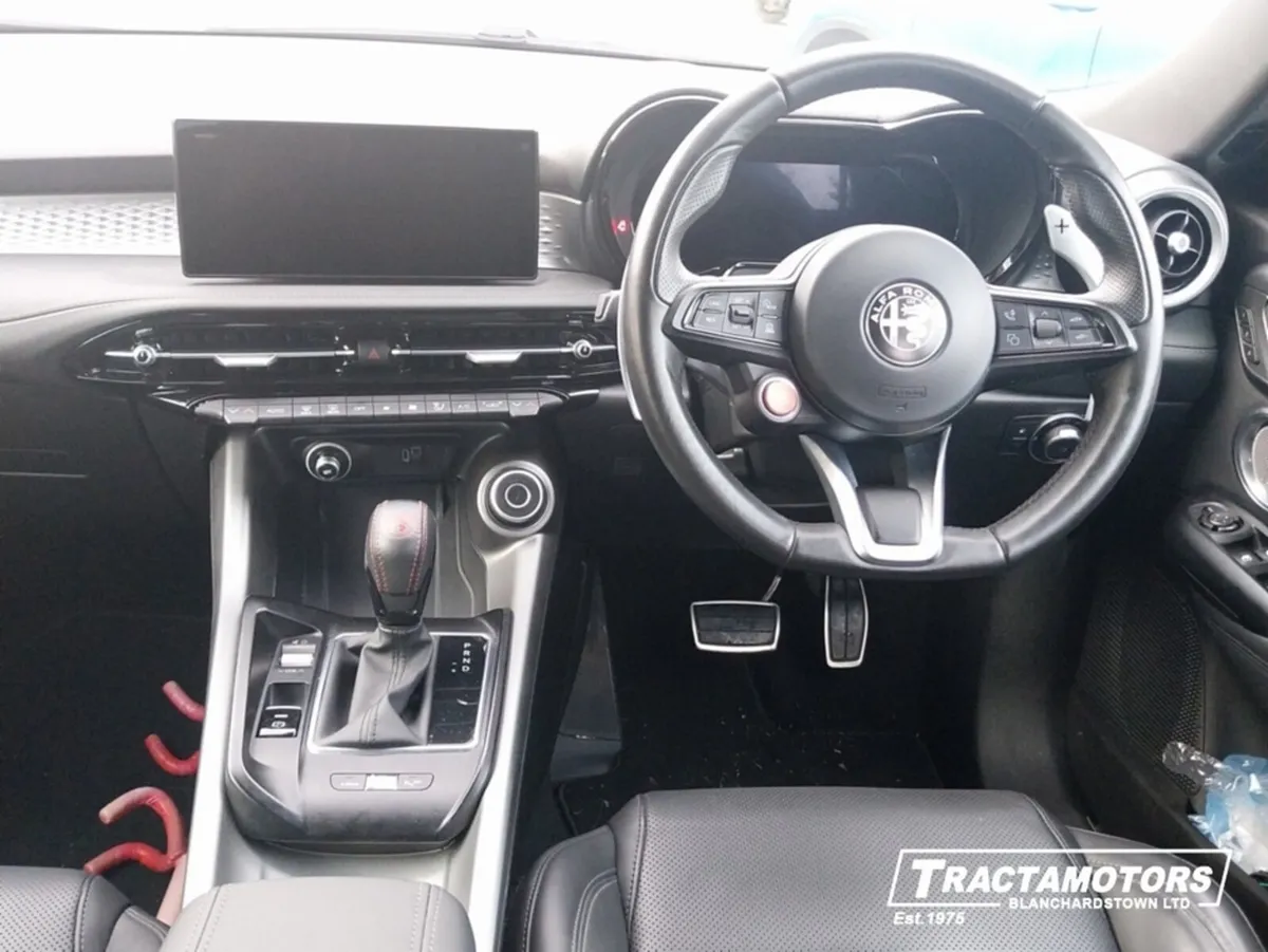 Alfa Romeo Tonale VELOCE 1.3 280 PHEV Q4 EAWD 5DR - Image 2