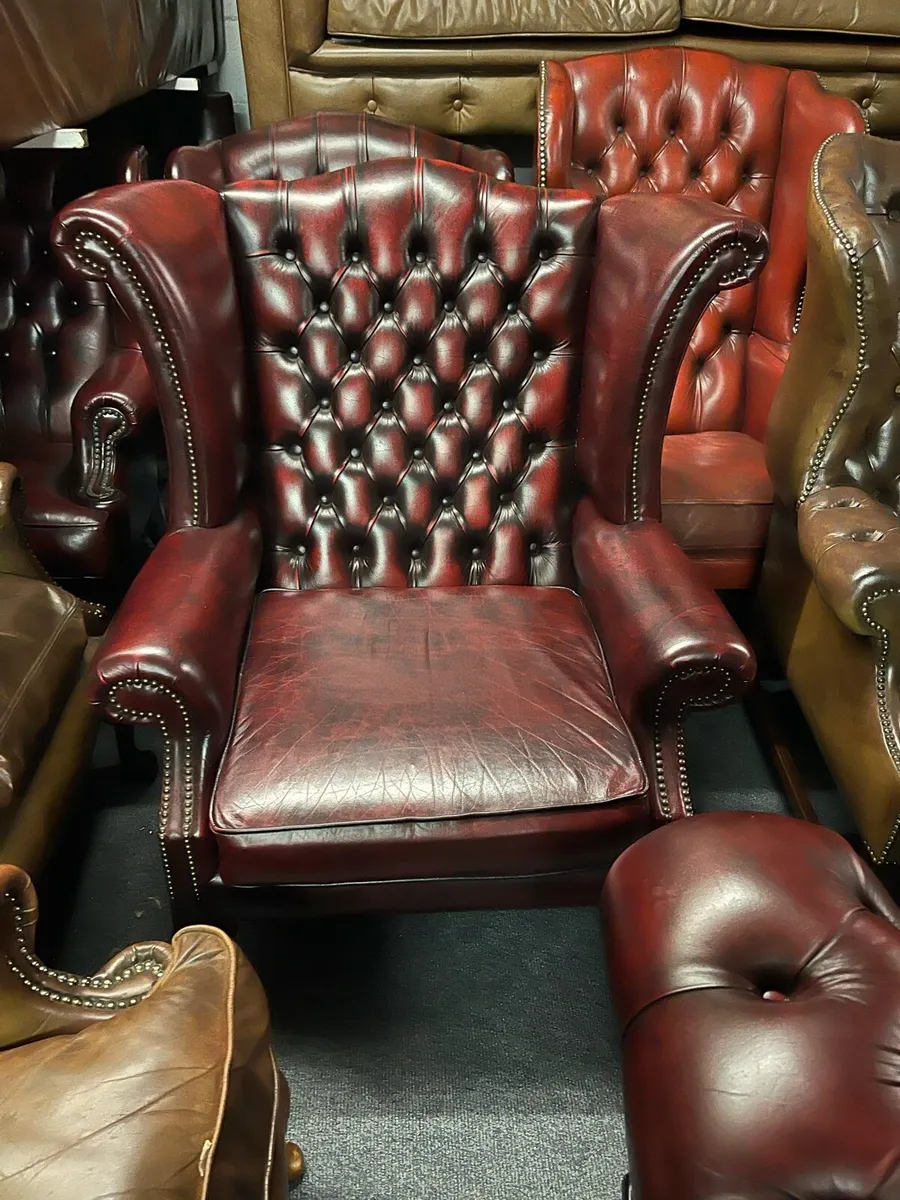 Antique Oxford Chesterfield Chair - Image 2