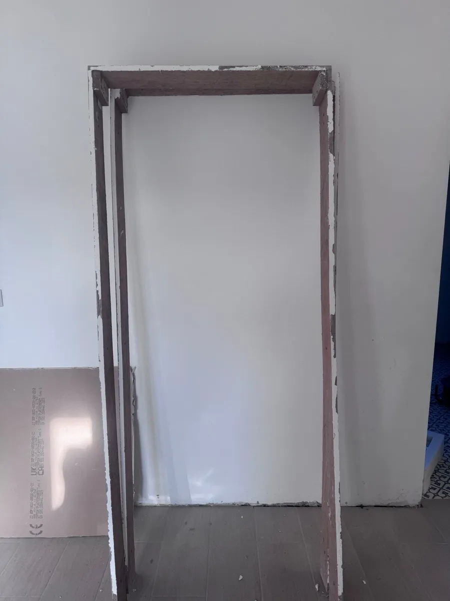 Temporary Door frame for plastering - Image 4