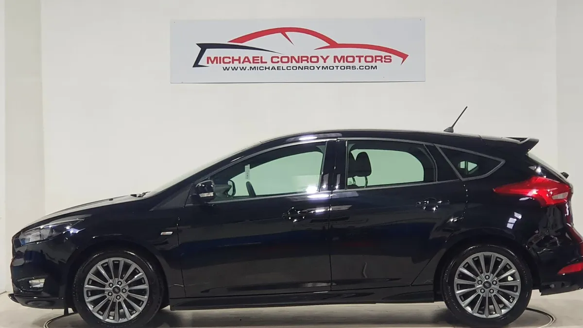 Ford Focus ST-LINE 2017 - FINANC AVAILABLE - Image 4