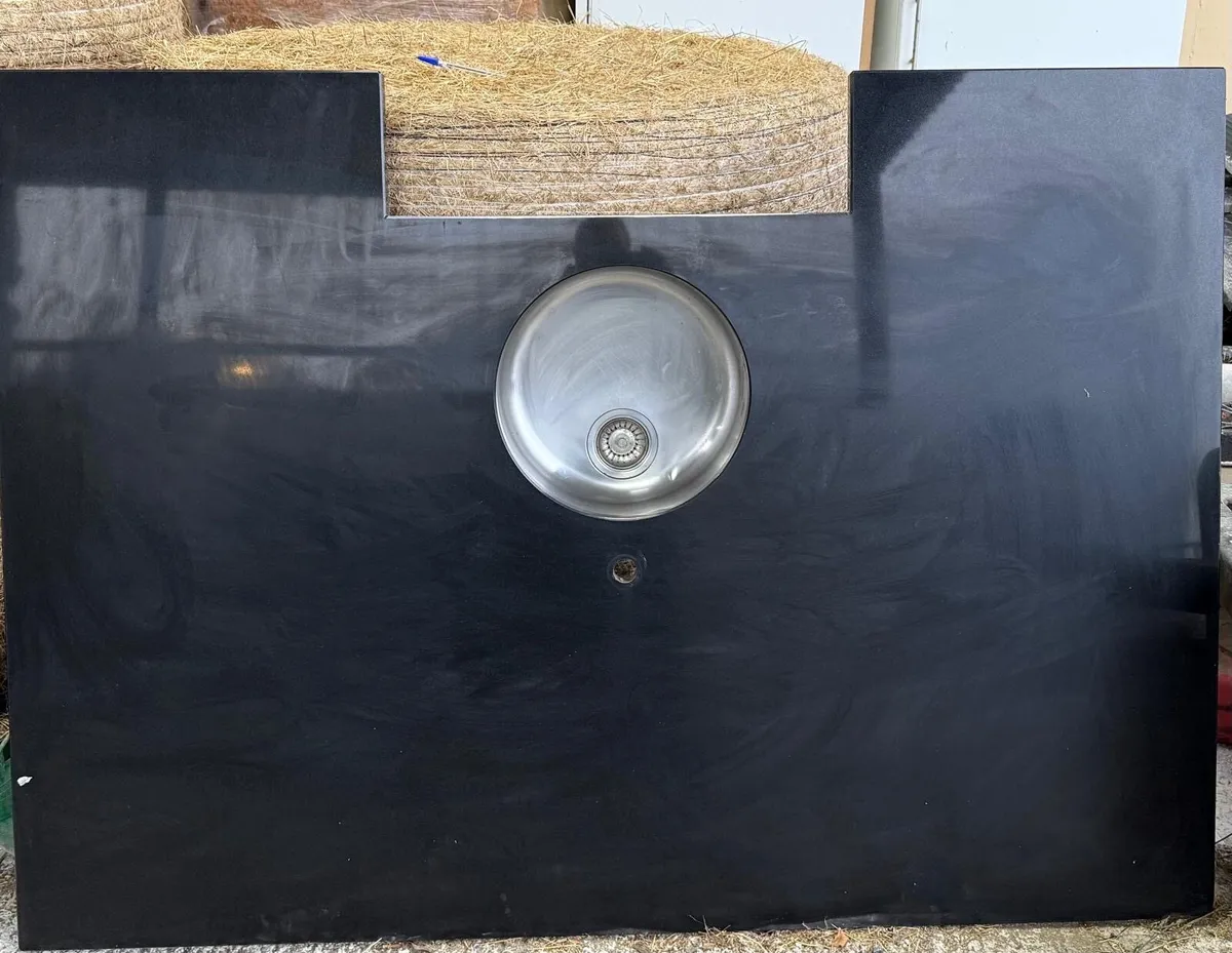 Granite kitchen top - Image 4